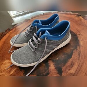 Adidas Satellize Size 11